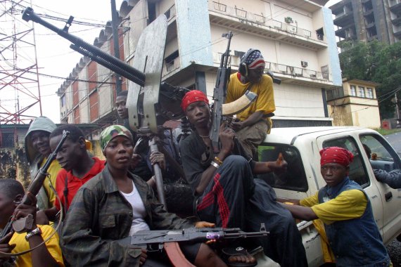 98 - Ahmadou Kourouma - Allah N'Est Pas Obligé - 2 - guerre au Libéria